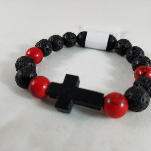 Gifted HAND CRAFTED Lava Stone and Howlite Cross Bracelet 5” Stretch Black & Red - Picture 3 of 5